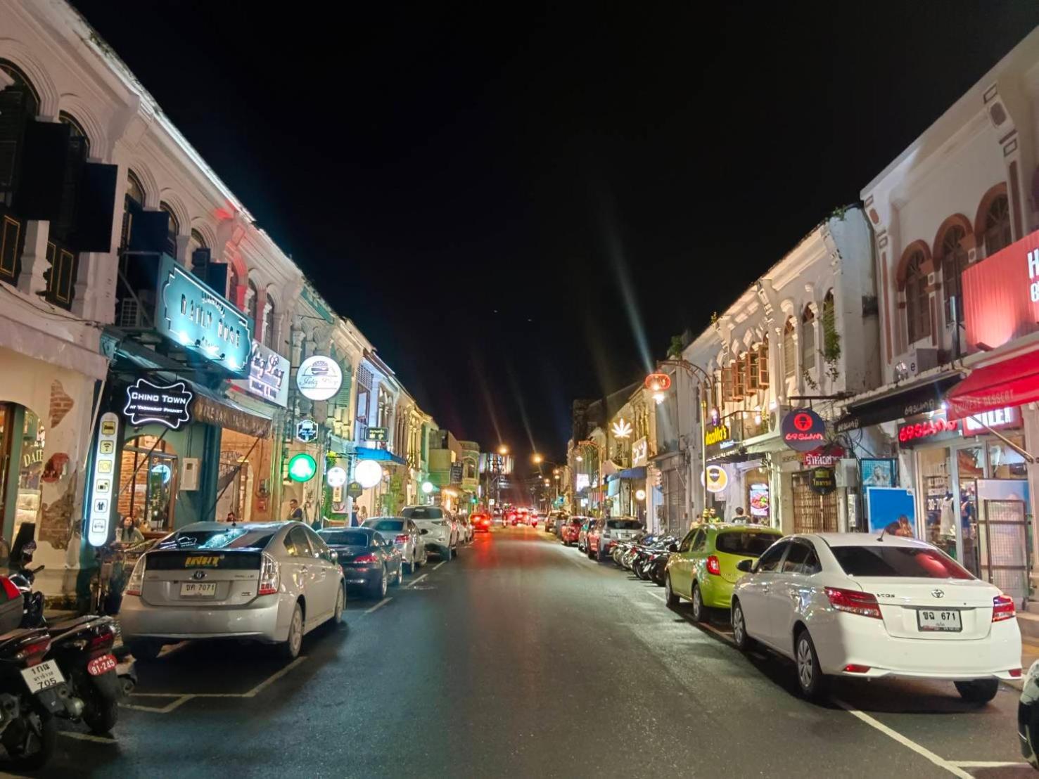 Chino Town At Yaowarat Phuket - Sha Plus Экстерьер фото