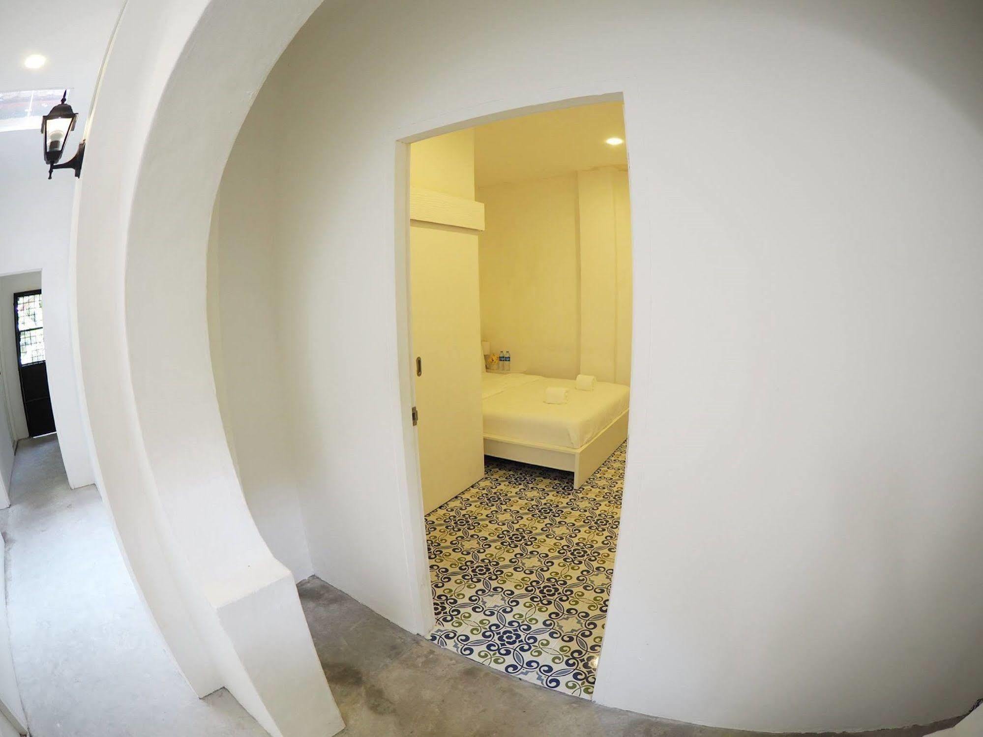 Chino Town At Yaowarat Phuket - Sha Plus Экстерьер фото